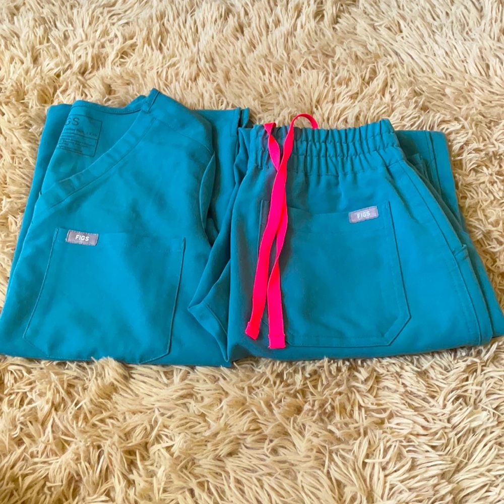 Figs scrub set ❤️